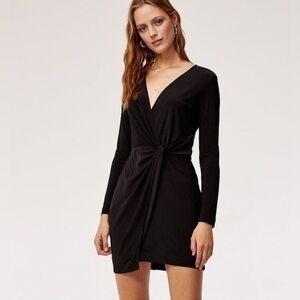 Aritzia Babaton Jeff Long Sleeve Twist Front Jersey Dress Black‎ Womens Medium